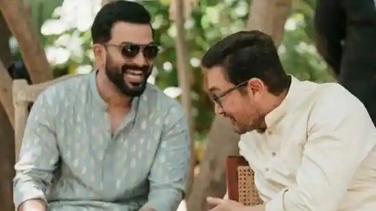 Prithviraj Sukumaran posts a candid photo with Aamir Khan from wedding and refers to him as his “idol”