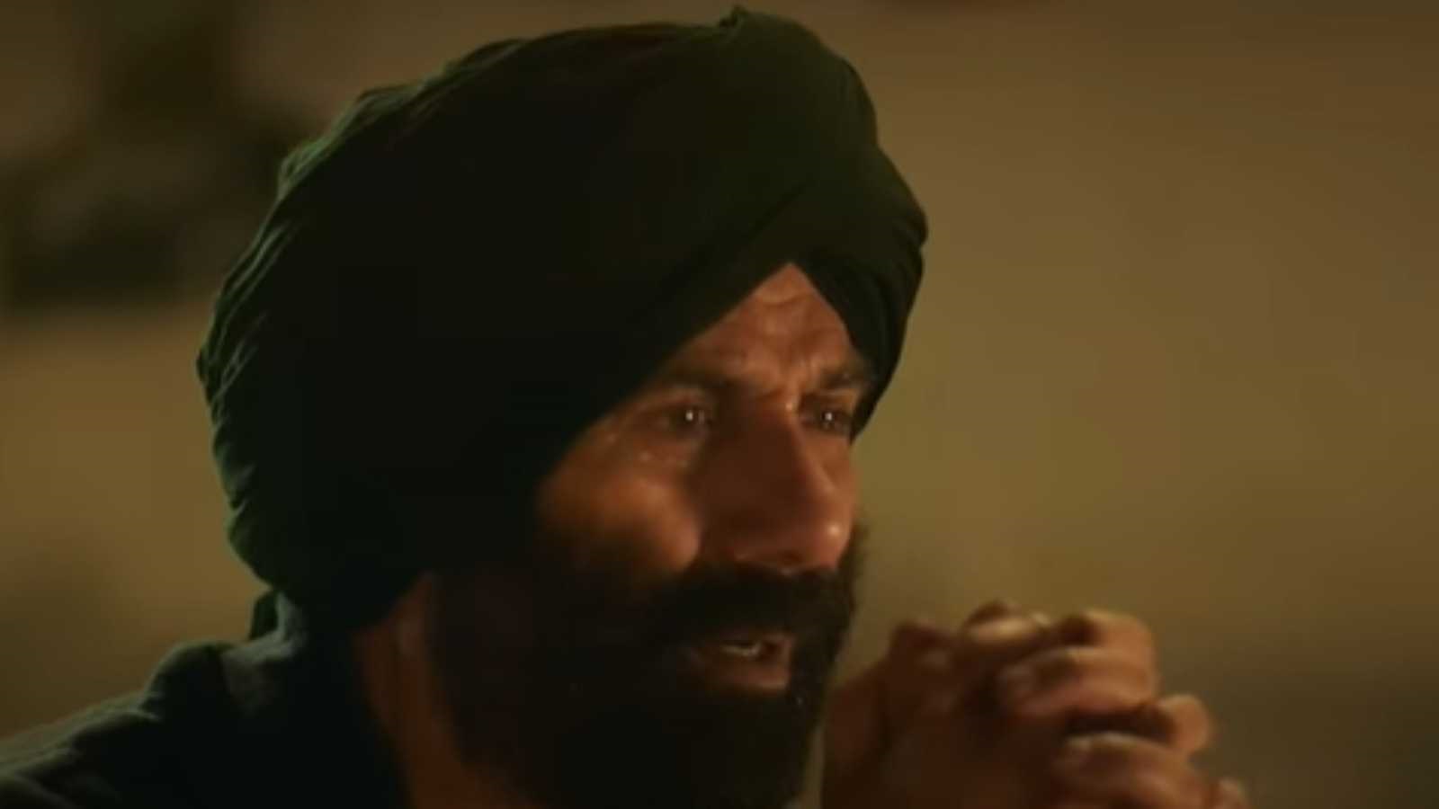 Sunny Deol returns as the savior in the teaser of Gadar 2, amidst the Crush India movement, with fans praising Tara Singh as an ’emotional’ character