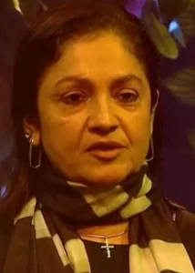 pooja_bhatt_1