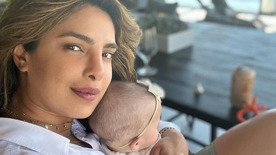 Priyanka Chopra Steps Out in LA, accompanied by daughter Malti Marie, for a Friendly Get-Together