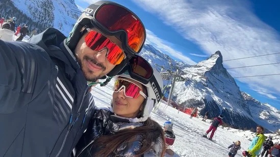 Kiara Advani and Sidharth Malhotra Celebrate First New Year as a Married Couple Amidst Snowy Mountains